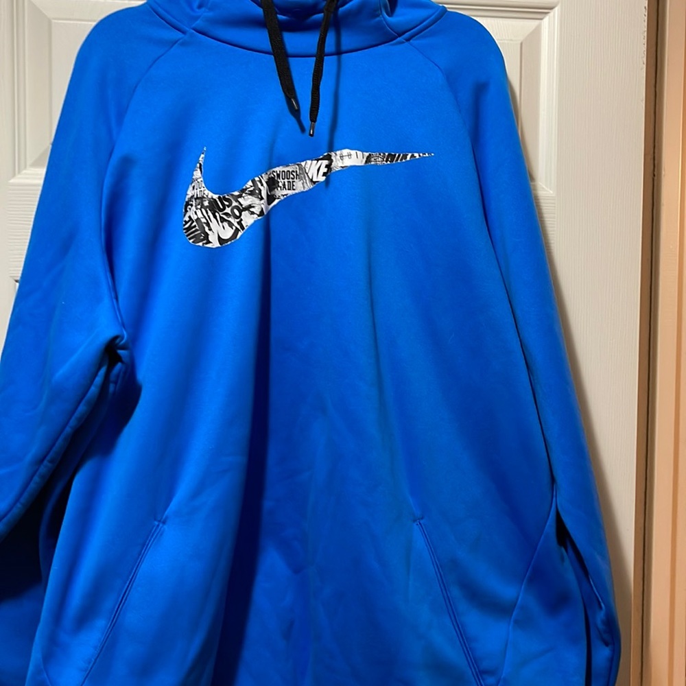Men’s Nike hoodie